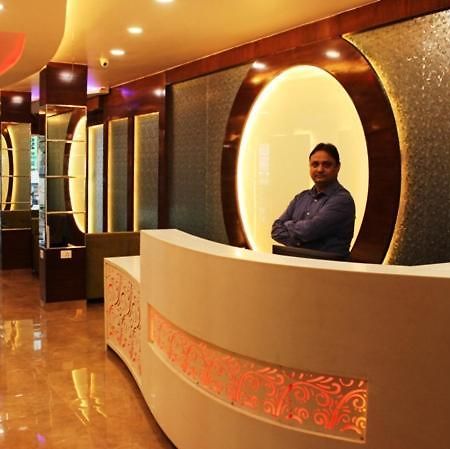 Hotel Saffron Varanasi Exterior foto